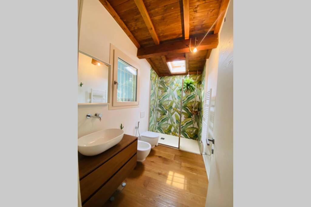 Ferienwohnung Viareggina Con Giardino Marina Di Pisa Exterior foto